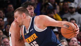 NBA'de Nuggets, Nikola Jokic'in triple-double yaptığı maçta Blazers'ı yendi