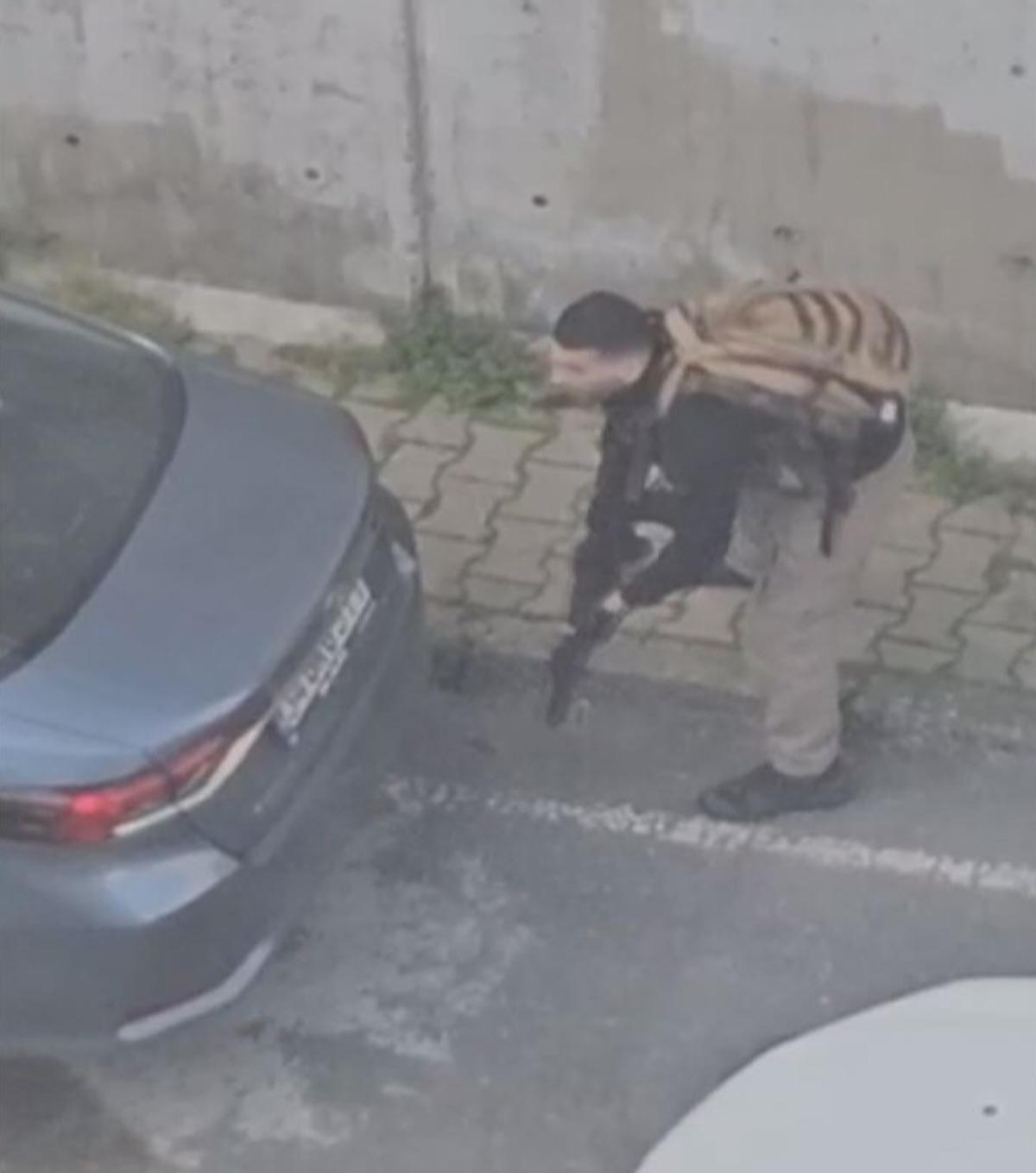 Son dakika | Kiralık ara&ccedil;la gelmişler! İsrail Başkonsolosluğu &ouml;n&uuml;nde &ccedil;atışma: 3 ter&ouml;ristten ikisi kardeş &ccedil;ıktı 7