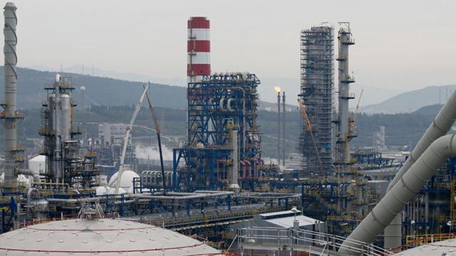 Petkim (PETKM) hissesi sert y&uuml;kseldi! Hedef fiyat yukarı &ccedil;ekildi