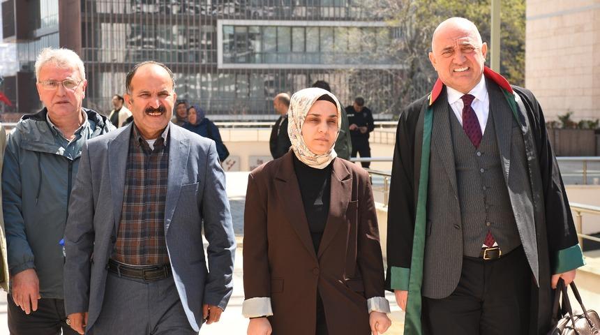 Akaryakıt istasyonunda 3 kişinin &ouml;ld&uuml;ğ&uuml; heyelanla ilgili davaya devam edildi