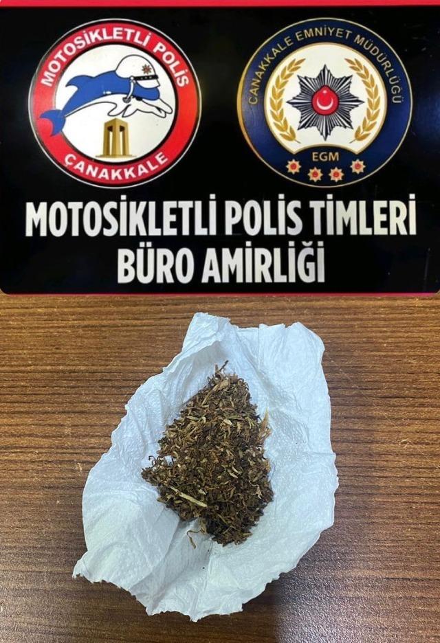 &Ccedil;anakkale&rsquo;de farklı su&ccedil;lardan aranan 6 ş&uuml;pheli tutuklandı 1