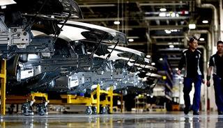 Alman otomotiv sekt&ouml;r&uuml;n&uuml;n ekonomiye g&uuml;veni martta azaldı