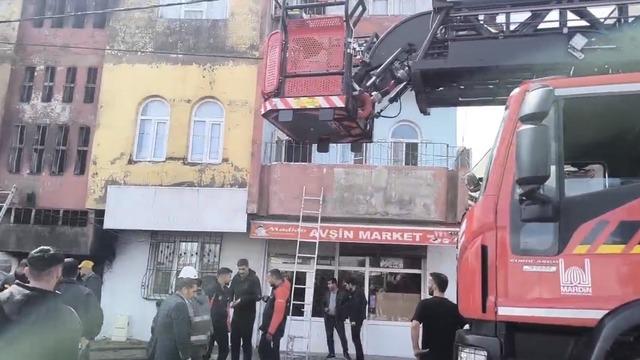 Mardin’de müstakil evde çıkan yangında 4 kişi dumandan etkilendi