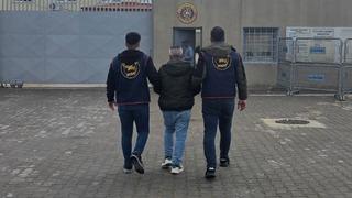 Hırsızlık suçundan kesinleşmiş cezayla aranan şahıs yakalandı