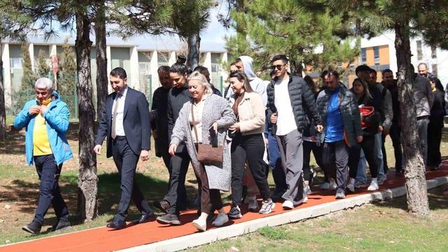 Elazığ’da sağlık için yürüdüler