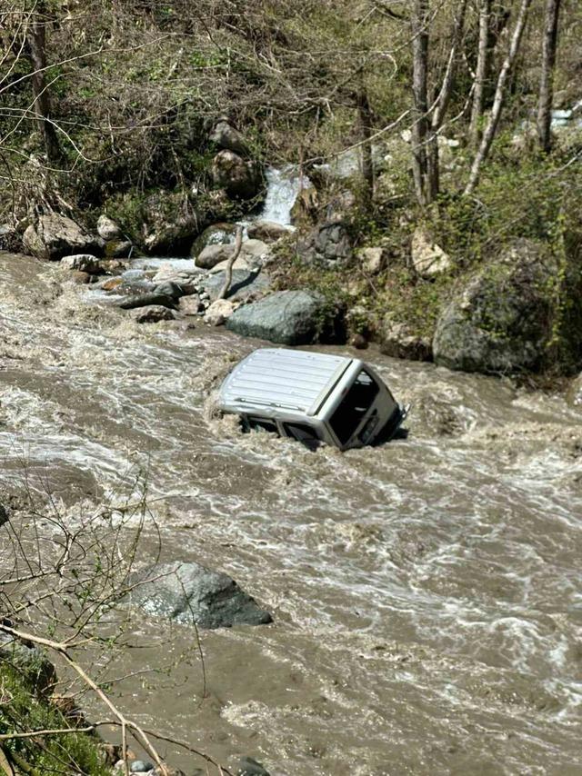 Giresun&rsquo;da otomobil dereye u&ccedil;tu: 1 kişi hayatını kaybetti 1
