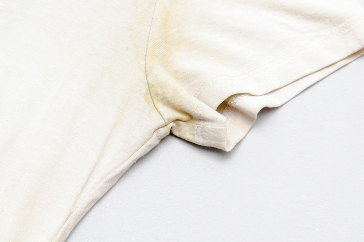 &Ccedil;amaşır suyu tarihe karışıyor! Sararan beyazlara limonla gelen &ccedil;&ouml;z&uuml;m 1