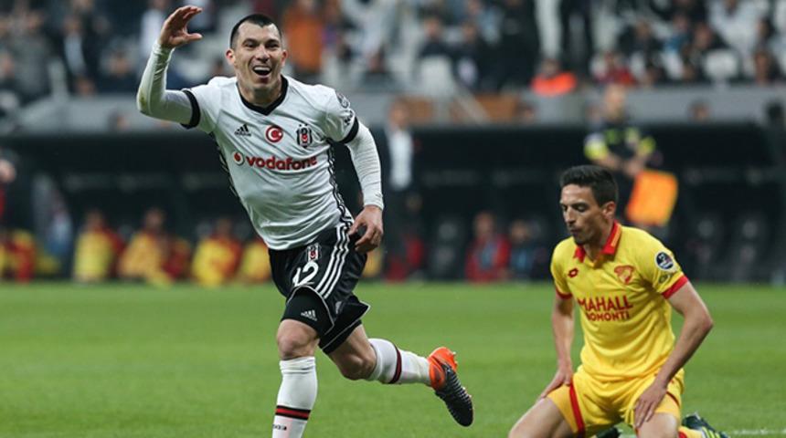 &Ccedil;in'den Gary Medel i&ccedil;in Beşiktaş'a 10 milyon euroluk teklif!