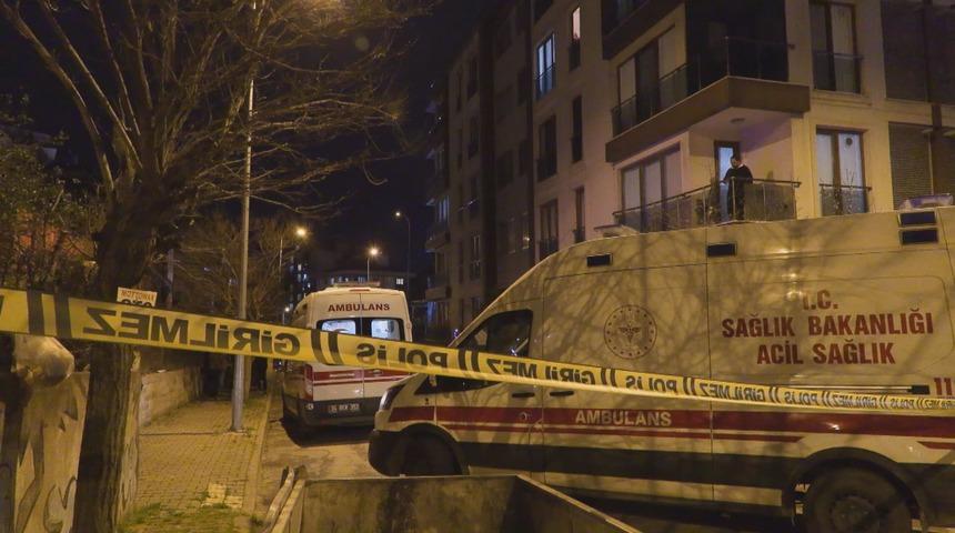 &Ccedil;ekmek&ouml;y'de aile katliamı! Annesini ve ağabeyini silahla vurarak &ouml;ld&uuml;rd&uuml;