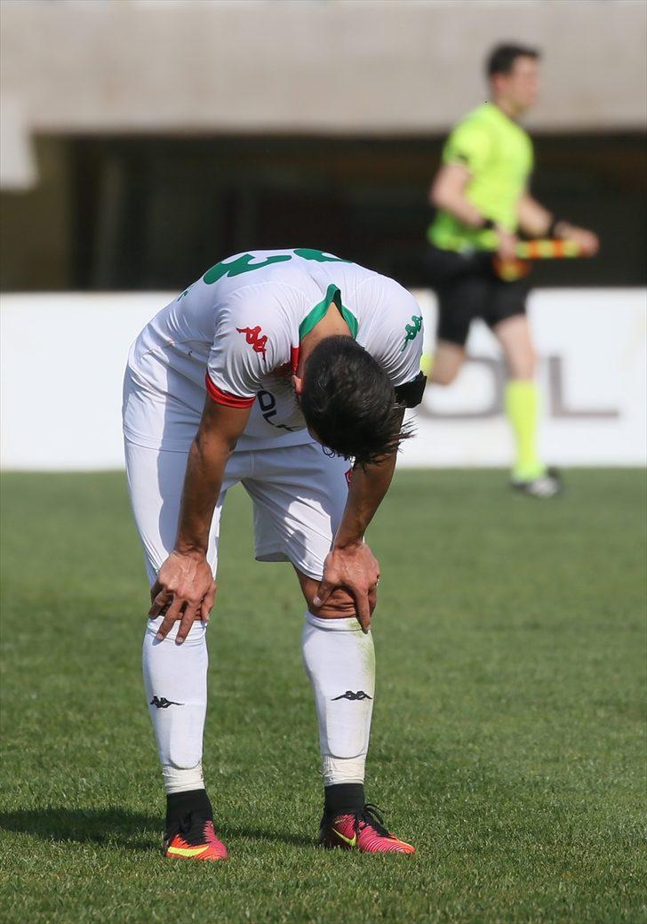 Karşıyaka TFF 3. Lig'e düştü, futbolcular gözyaşlarını tutamadı! G3