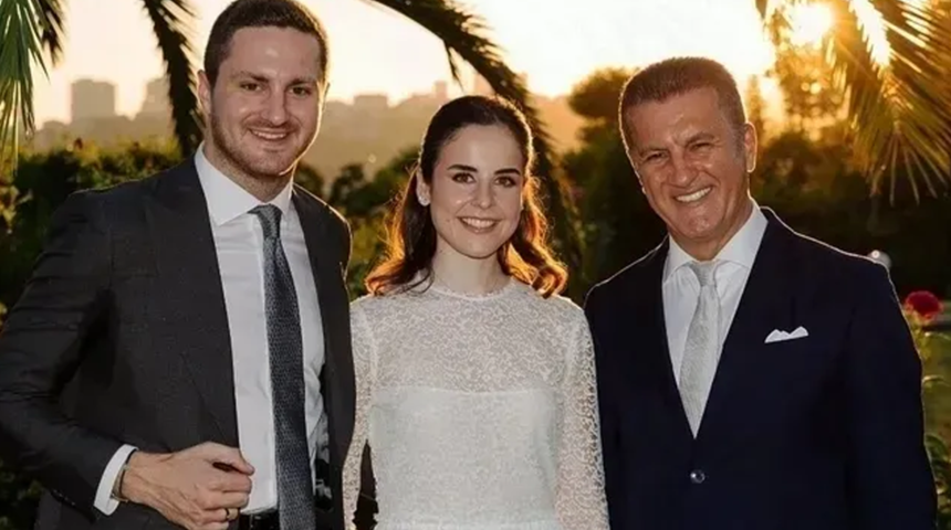 Revna &Ccedil;akır ve &Ouml;mer Sarıg&uuml;l ayrıldı! 1.5 milyar lira tazminat istedi ama...