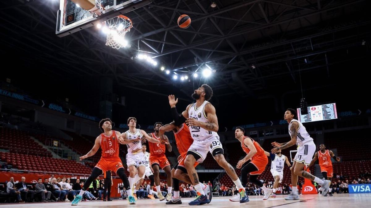 Fenerbah&ccedil;e Beko ya EuroLeague de soğuk duş! Hapoel Tel Aviv e yenildi 2