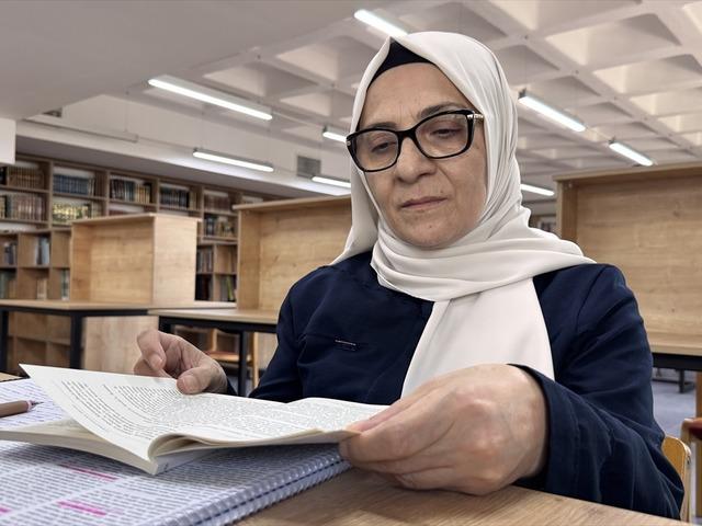58 yaşındaki kadının hayali 39 yıl sonra ger&ccedil;ek oldu