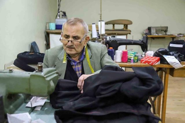 G&uuml;m&uuml;şhane nin en eski terzisi: 56 yıllık meslek yolculuğu 3