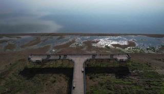 İznik G&ouml;l&uuml;&rsquo;nde su &ccedil;ekilmesi alarm veriyor...İskele karada kaldı