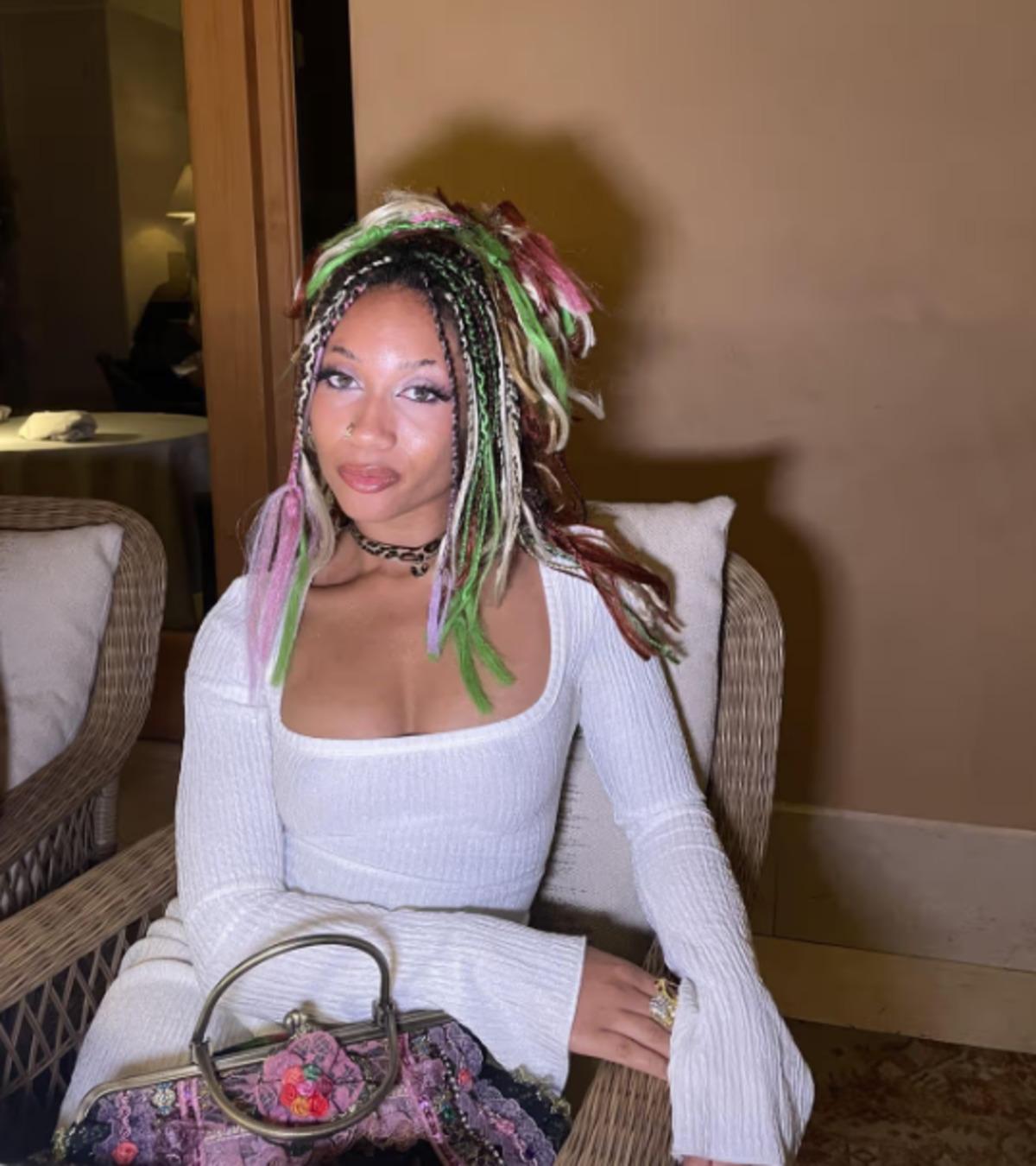 Sosyal medyada tepki yağdı: Ölen köpeğini dondurdu! 2