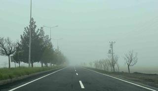 Diyarbakır g&uuml;ne sisle uyandı