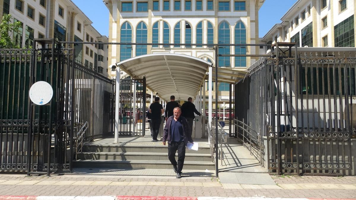 5 farklı isimle 60 yıl yaşadı: Kendini bulmak için dava açtı! 1