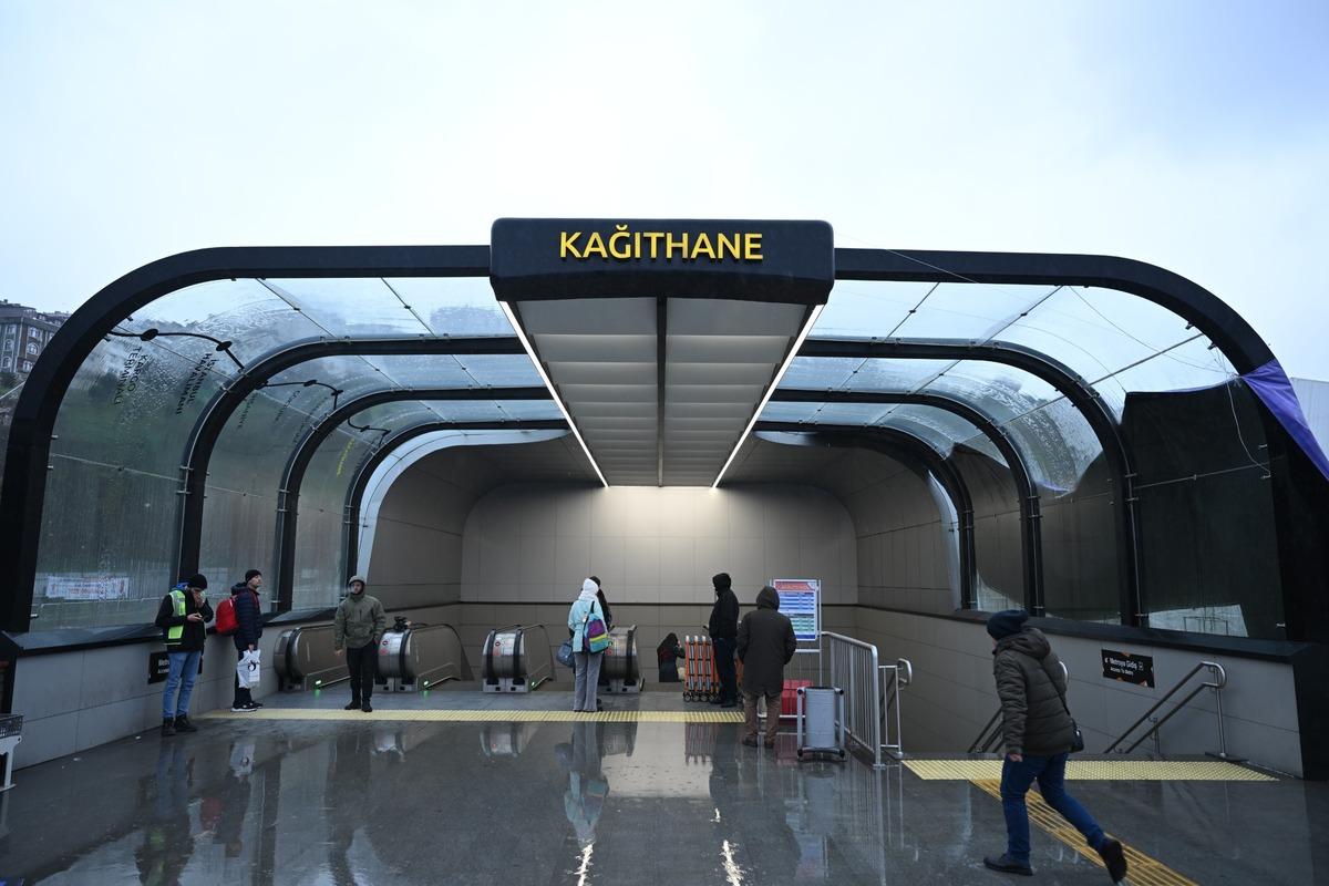  İstanbul trafiğine nefes aldırıyor  Bakan Uraloğlu duyurdu: İstanbul Havalimanı metrosunda yeni rekor 1