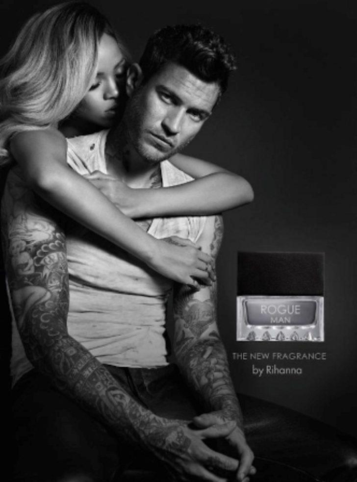Rihanna erkek parf&uuml;m&uuml;yle sarstı!