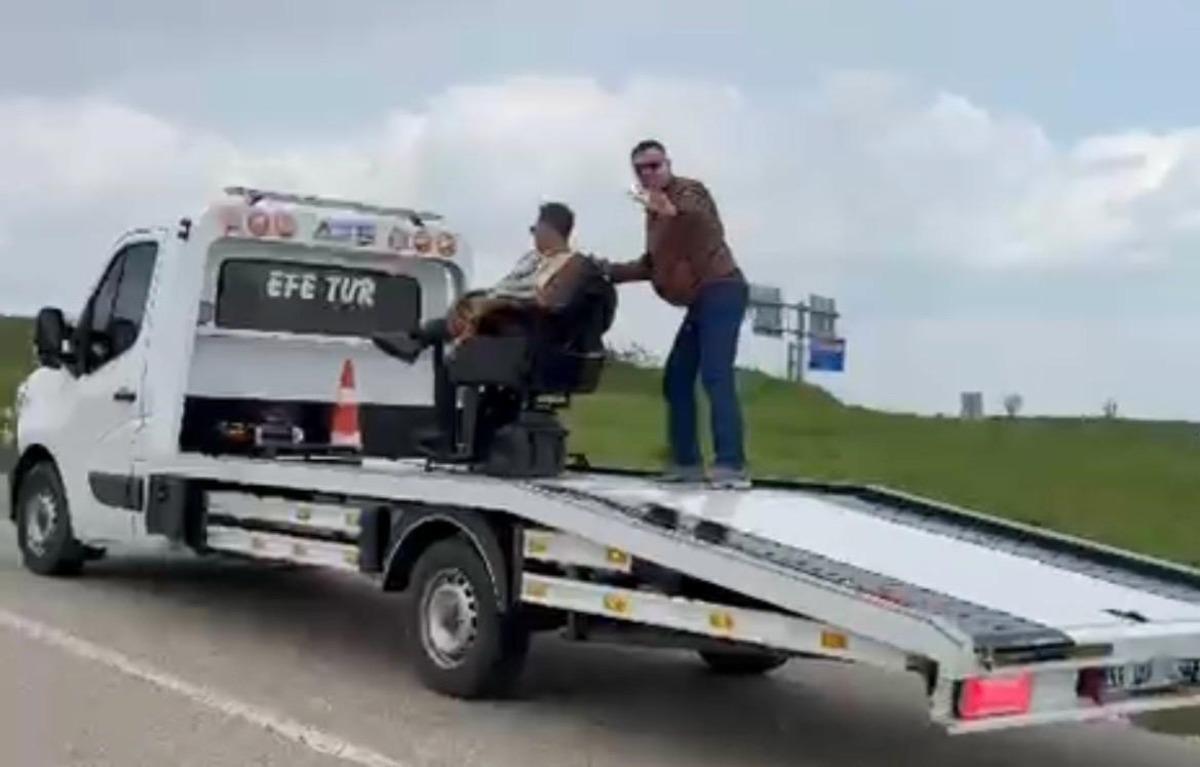 Tekirdağ da şaşırtan olay: M&uuml;şterisini &ccedil;ekici &uuml;zerinde traş etti 2