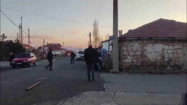 Sivas ta kavgayı ayırmaya gelen polisleri davul-zurnayla karşıladılar 5