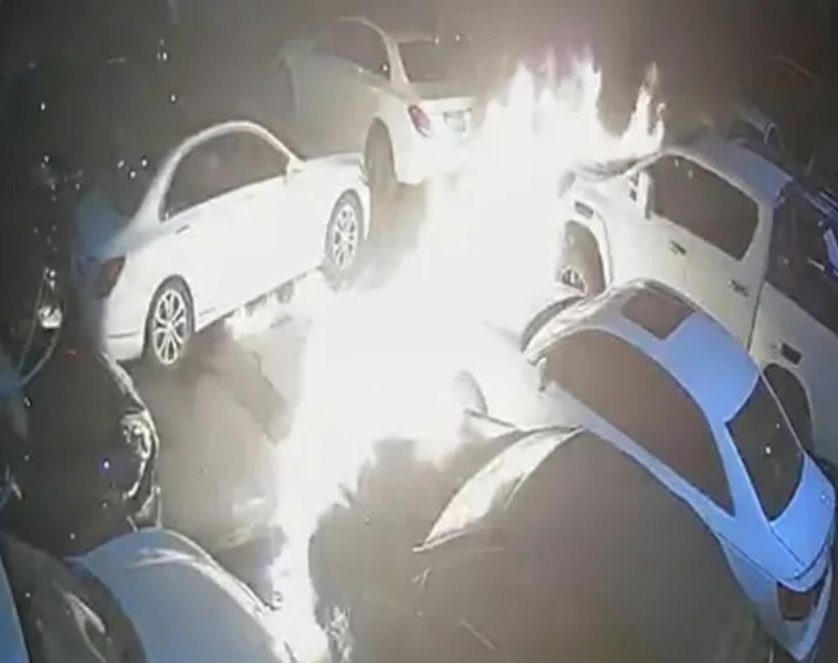 Önce lüks araçlar kundaklandı, ardından villaya ateş açıldı! Beşiktaş taki saldırının arkasında Şapkalılar çetesi çıktı 3