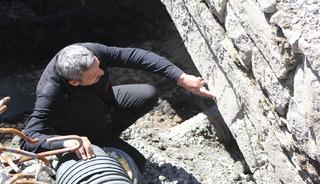 Toprak altından &ccedil;ıktı! Rize'de 200 yıllık hazine bulundu