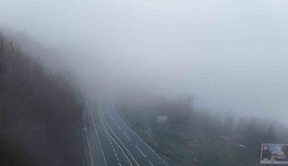 Bolu Dağı&rsquo;nda sis ve sağanak etkili oluyor