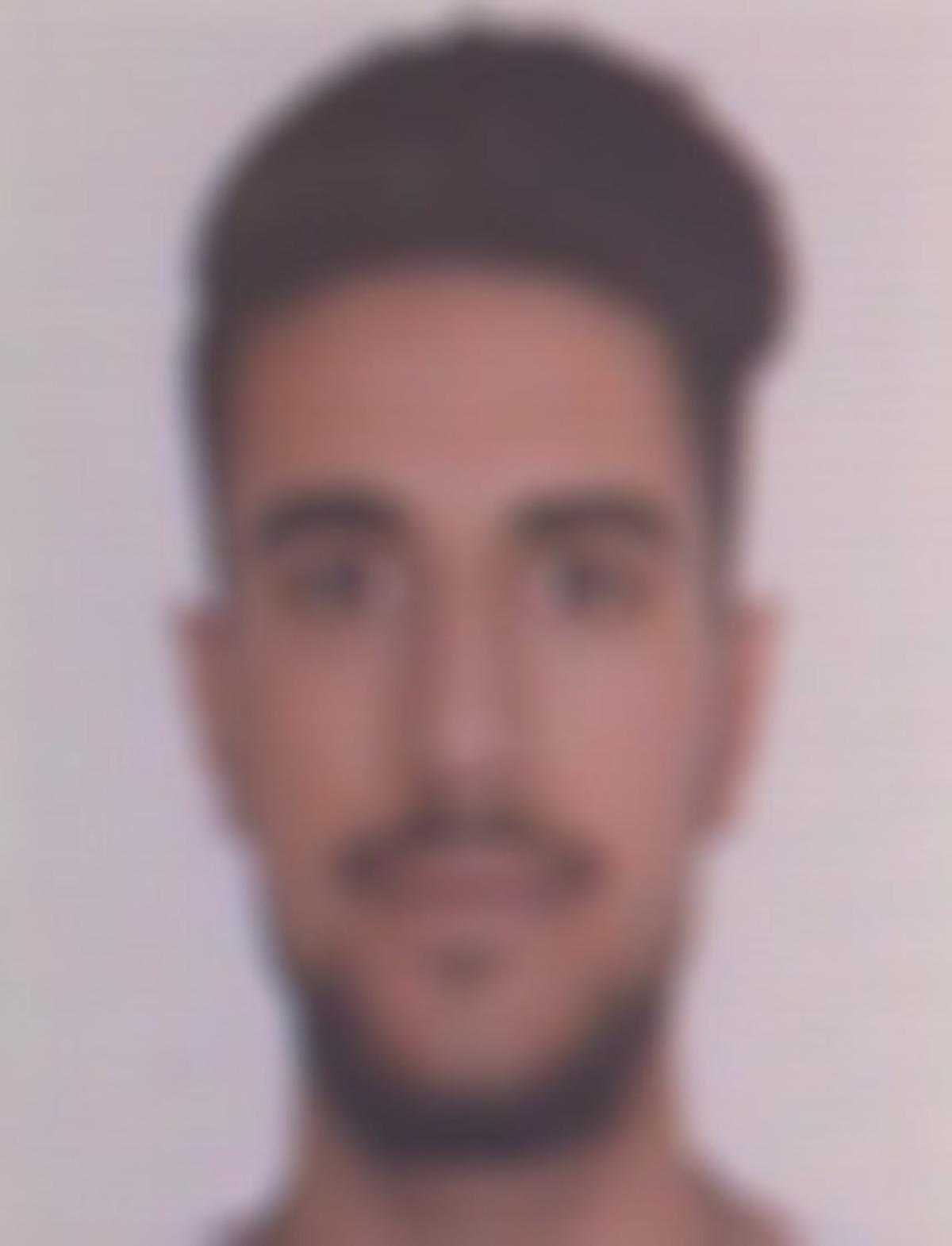 İsrail Konsolosluğu &ouml;n&uuml;ndeki &ccedil;atışmada ş&uuml;phelilerden birinin yakalandığı anlar kamerada 2