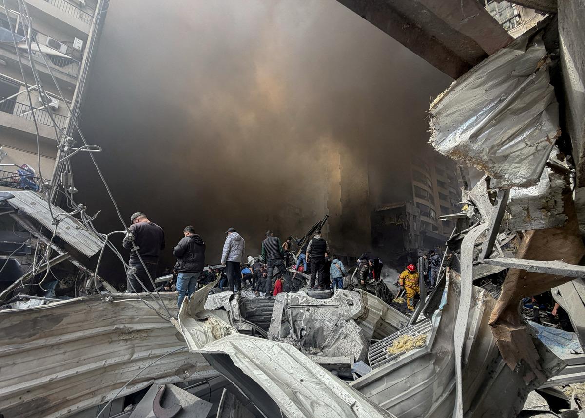 Lübnan da İsrail katliamı! 10 dakikada 100 bomba atıldı: Yüzlerce ölü var, İran karşılık verecek 1