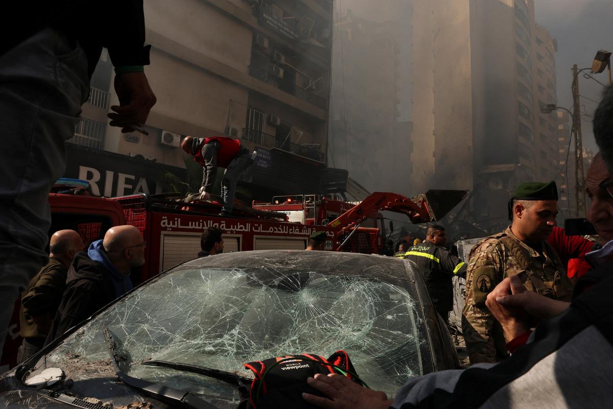 Lübnan da İsrail katliamı! 10 dakikada 100 bomba atıldı: Yüzlerce ölü var, İran karşılık verecek 4