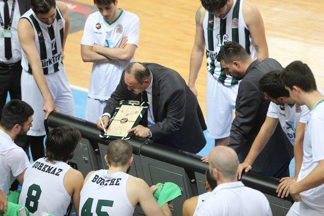 Sakarya Büyükşehir Basketbol-Anadolu Efes: 74-100 1