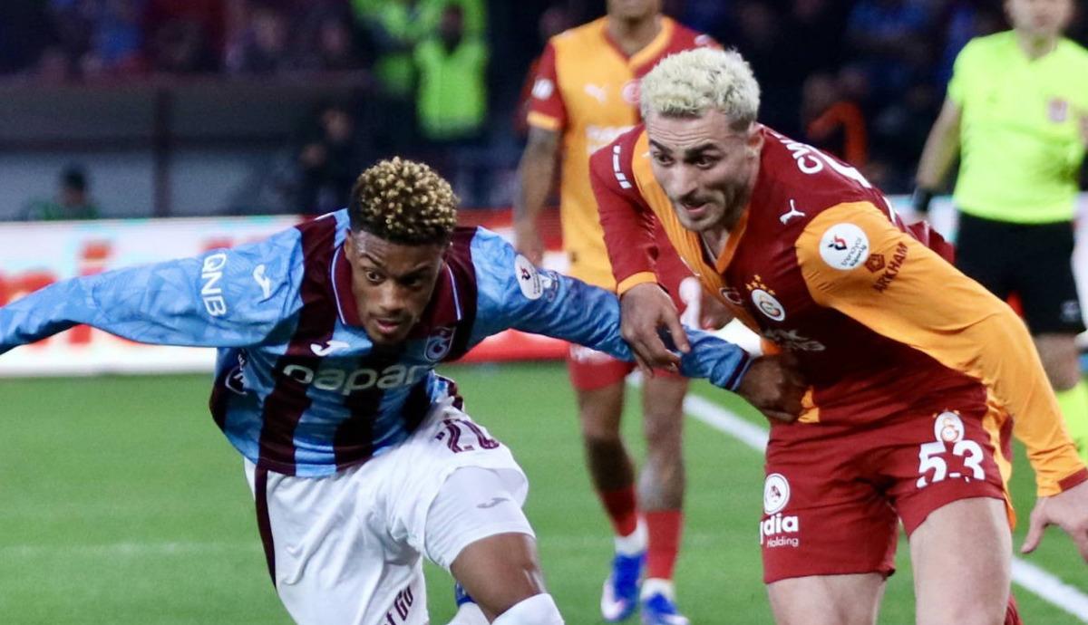 Galatasaray da Barış Alper Yılmaz ger&ccedil;eği ortaya &ccedil;ıktı! Taraftarları duygulandıran olay 1