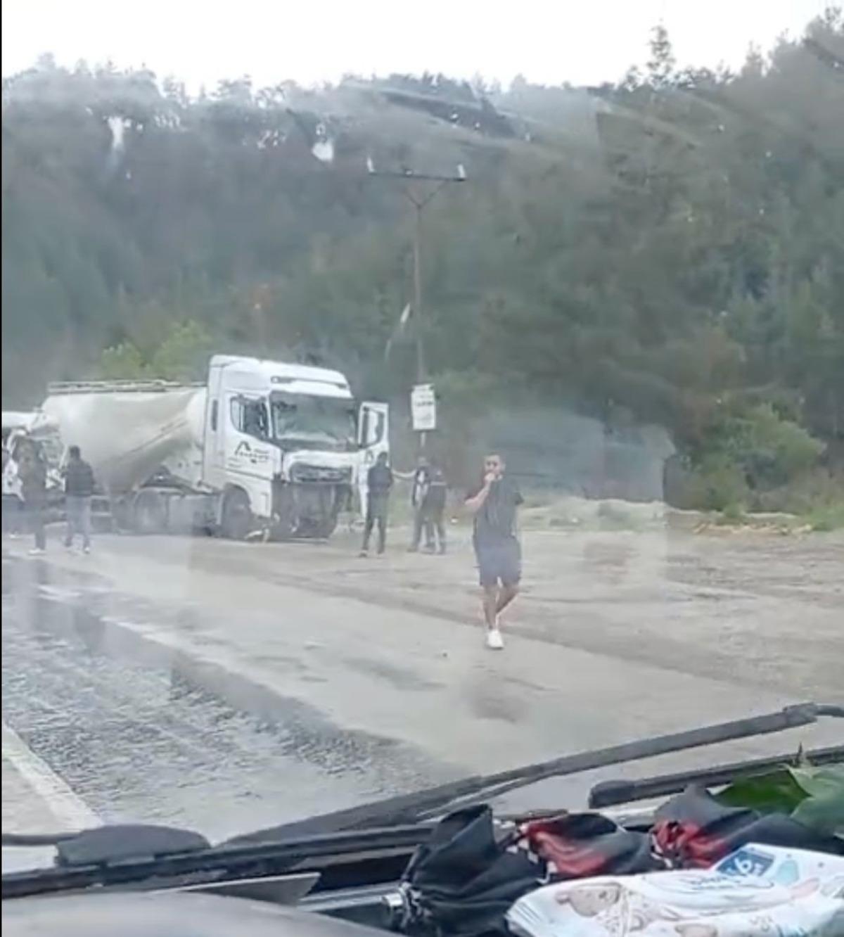 Burdur da feci kaza! 7 kişi hayatını kaybetti 2