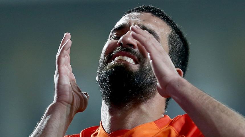 Başakşehir'den Arda Turan için flaş karar!
