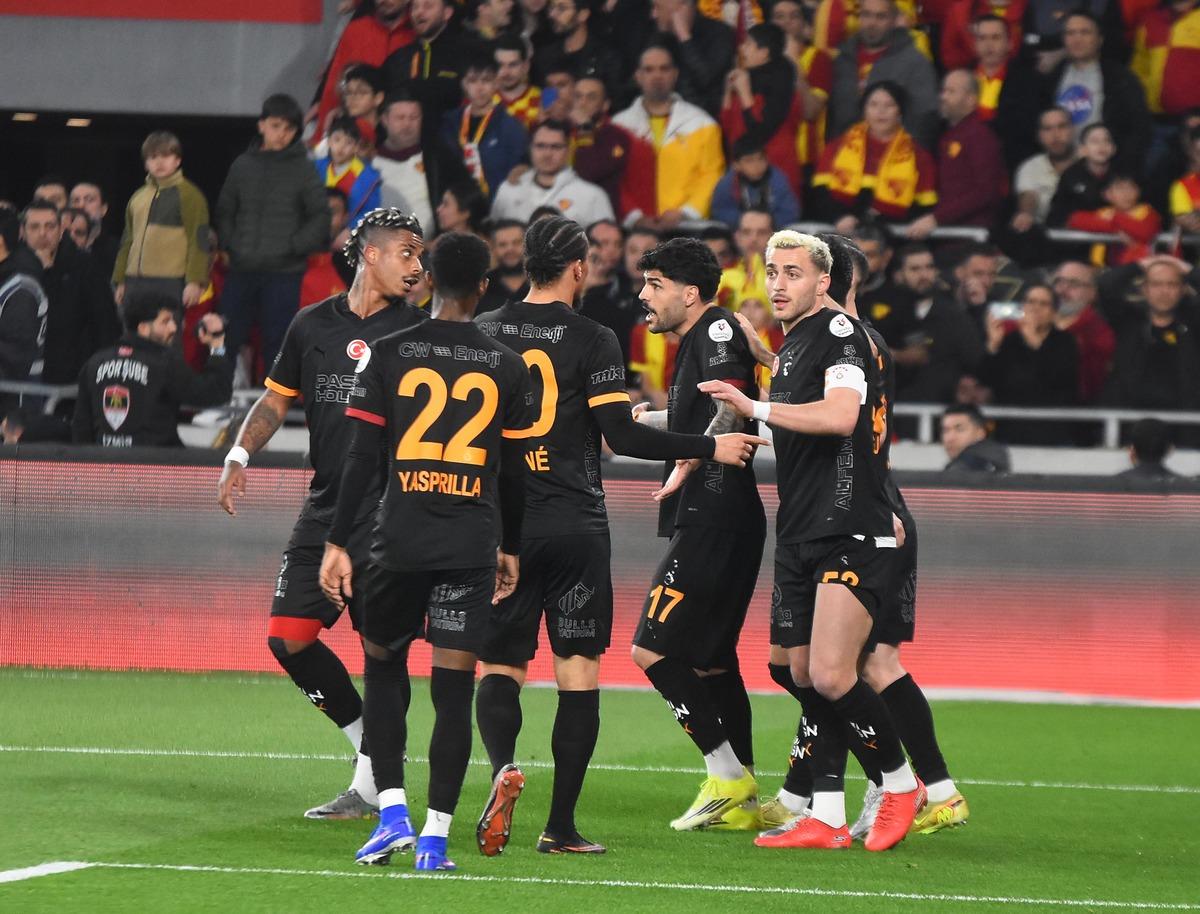 Galatasaray'ın G&ouml;ztepe galibiyeti sonrası olay şampiyonluk yorumu!