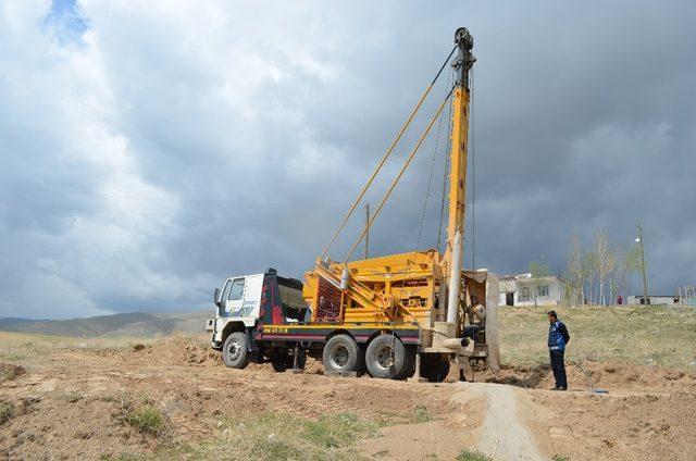 Adilcevaz’da Belediyesi sondaj çalışması başlattı