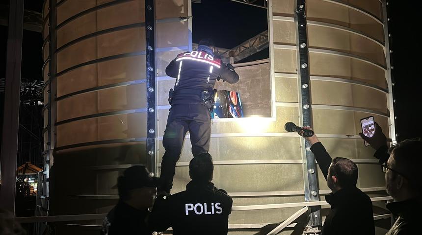 Lunaparkta korkun&ccedil; olay! 'Sıfır yer &ccedil;ekimi' isimli oyun aletinden d&uuml;şerek hayatını kaybetti