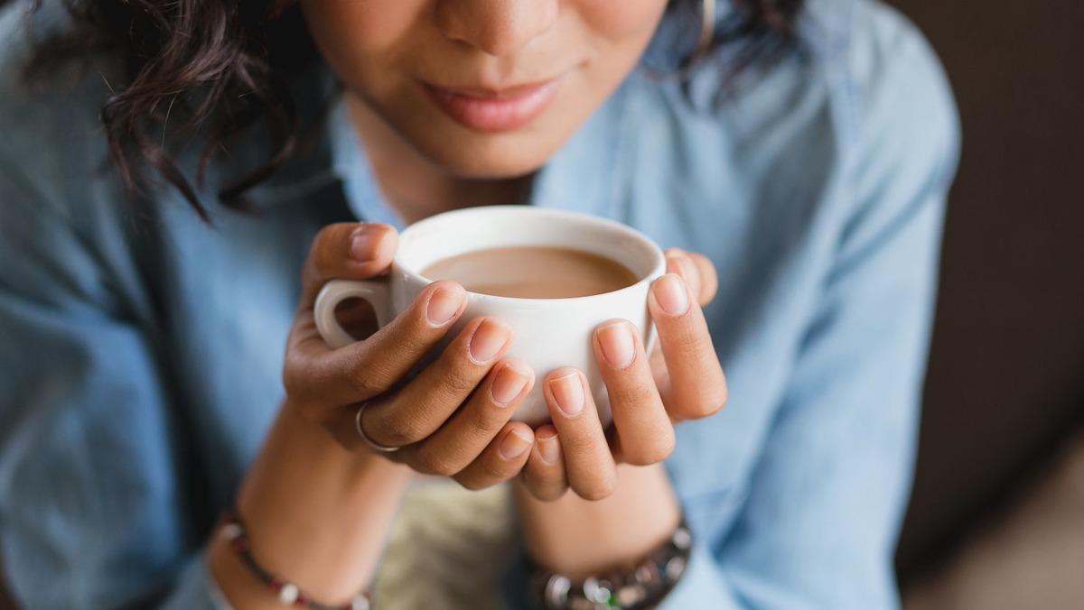 İ&ccedil;tiğiniz kahvenin kalitesini sadece kokusundan ve k&ouml;p&uuml;ğ&uuml;nden anlamanın profesyonel yolları 3