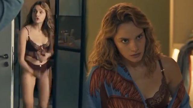 Miray Daner'in Bize Bi'şey Olmaz'daki iç çamaşırlı hali gündemde