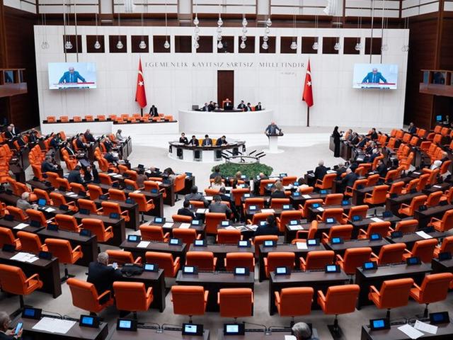 Teklifte ilk 6 madde kabul edildi (Gelir vergisi istisnası, doğum izni)