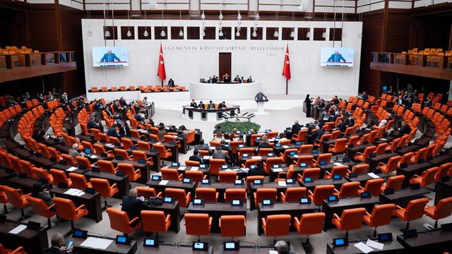 Teklifte ilk 6 madde kabul edildi (Gelir vergisi istisnası, doğum izni)