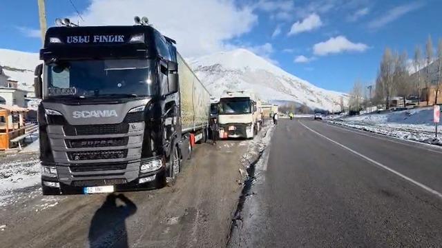 Kop Dağı’nda buzlanma: Ağır tonajlı araçların geçişine izin verilmiyor 1