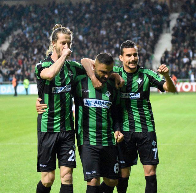 Sakaryaspor- SBS İnşaat Kırklarelispor: 3-1