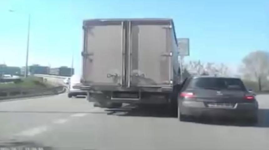 Bursa&rsquo;da aynı noktada peş peşe kazalar