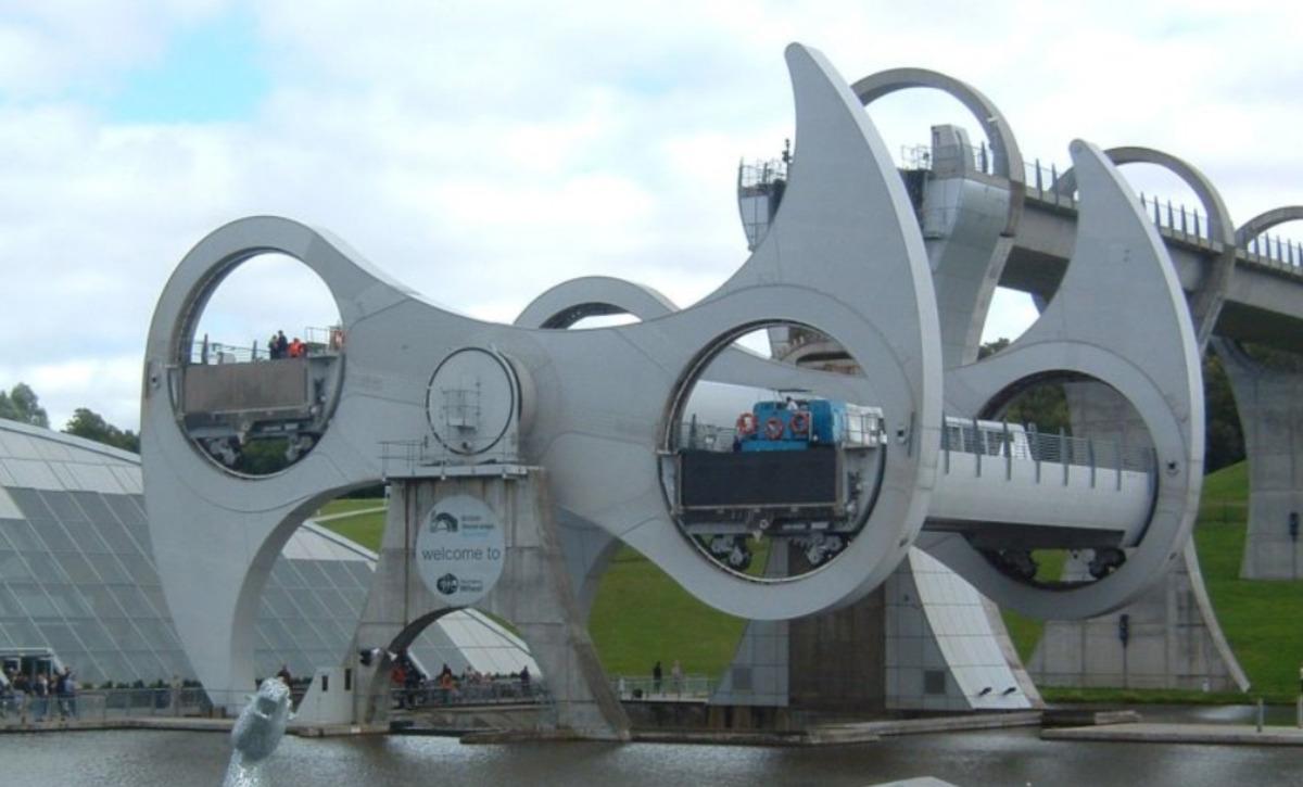 D&uuml;nyada tek! 1 g&uuml;nl&uuml;k yolculuğu 4 dakikaya indiriyor 1