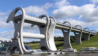 D&uuml;nyada tek! 1 g&uuml;nl&uuml;k yolculuğu 4 dakikaya indiriyor