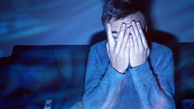 Korku filmi izlerken aniden korkmaya son! Bu uygulama hayat kurtarıyor