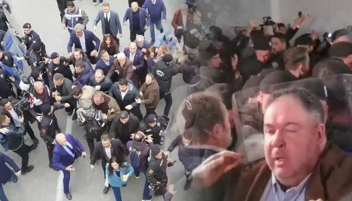 Bursa B&uuml;y&uuml;kşehir Belediyesi el değiştirdi